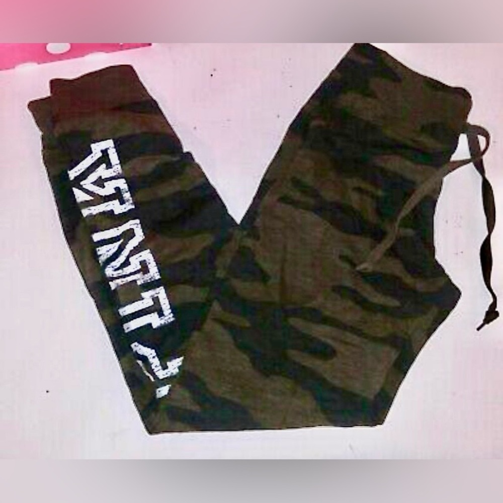 Victoria Secret, PINK, Camo cotton jogger, size small, EUC